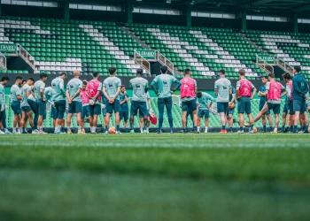 El Racing ultima su preparación para el decisivo duelo en Anduva ante el Mirandés