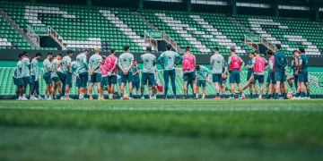 El Racing ultima su preparación para el decisivo duelo en Anduva ante el Mirandés