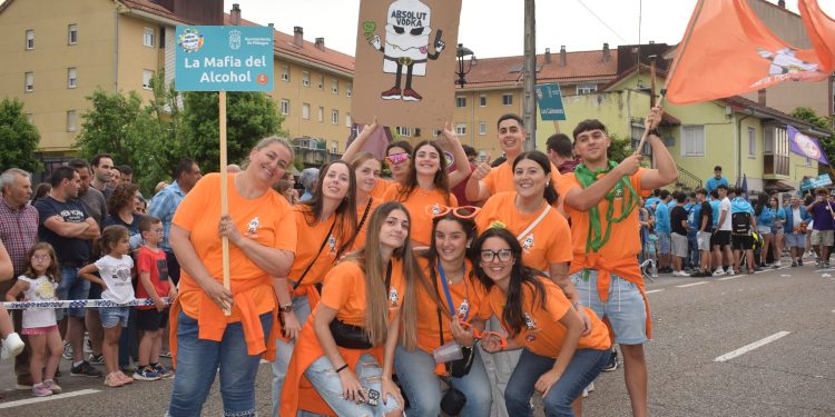 Las Peñas toman Renedo para encender el espíritu de San Antonio