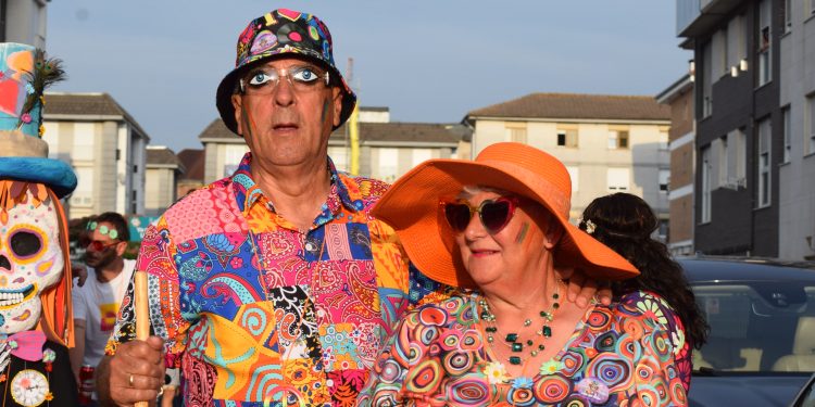 Renedo se transforma en un aula al aire libre para viajar a los años 60 con motivo de San Antonio