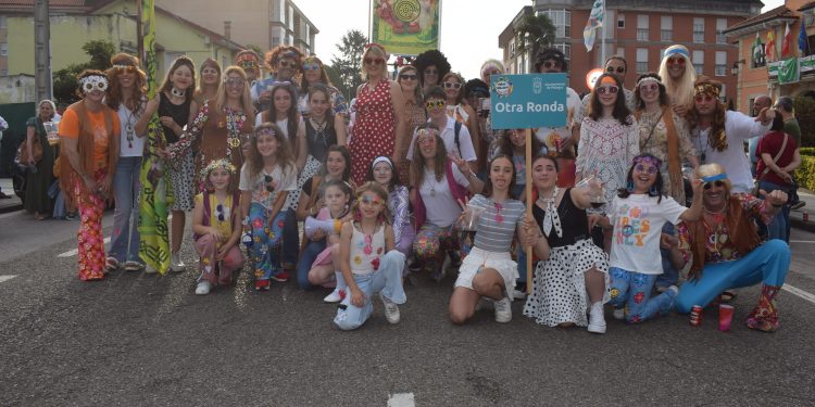 Renedo se transforma en un aula al aire libre para viajar a los años 60 con motivo de San Antonio
