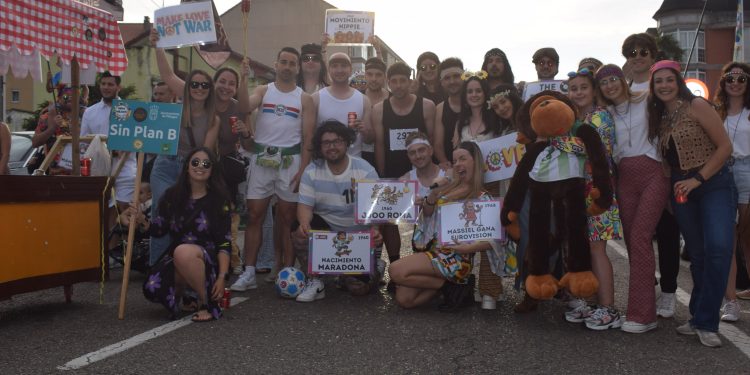 Renedo se transforma en un aula al aire libre para viajar a los años 60 con motivo de San Antonio