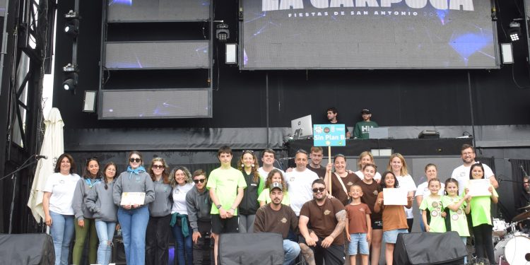 Renedo cierra las Fiestas de San Antonio 2025 con el Día de las Peñas y más de 1.700 participantes