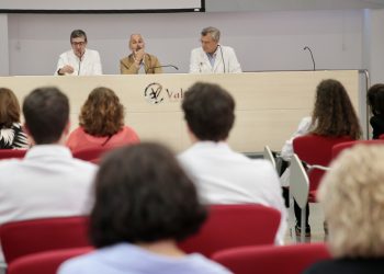 La Consejería de Educación se suma al Proyecto Mentte para apoyar la salud mental de adolescentes con trastornos graves