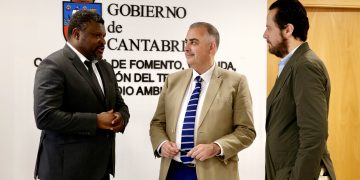 Gobierno de Cantabria y Repsol se alían para recoger aceite usado en 25 gasolineras antes de fin de año