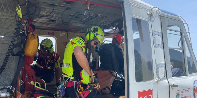 Rescatado un senderista con síntomas de golpe de calor en el pico Mortillano (Soba)