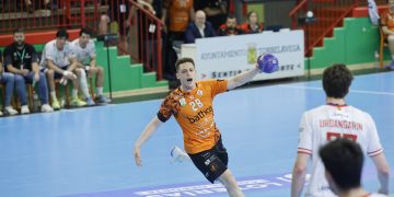 Oswaldo Maestro seguirá en el Bathco Torrelavega hasta 2026