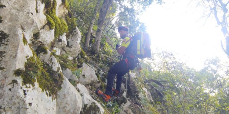 Grave un escalador tras caer 30 metros en la vía de escape de la ferrata de La Hermida