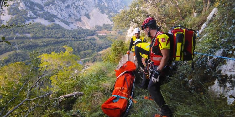 Grave un escalador tras caer 30 metros en la vía de escape de la ferrata de La Hermida