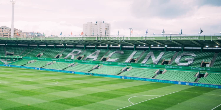Más de 2.000 abonados del Racing utilizaron la cesión de asiento en su primer año de implantación
