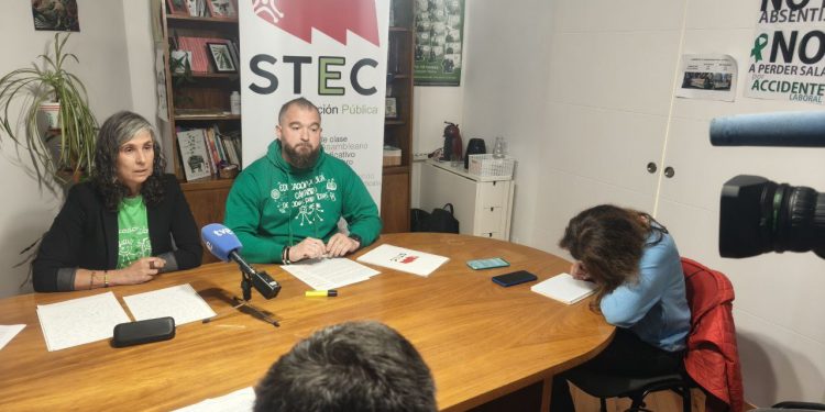 El STEC acusa a Silva de alejarse del profesorado y responsabiliza a Buruaga del conflicto educativo