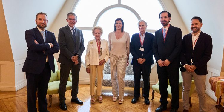 Expertos reclaman acción conjunta frente al cambio climático en un curso de verano dedicado a Íñigo Losada