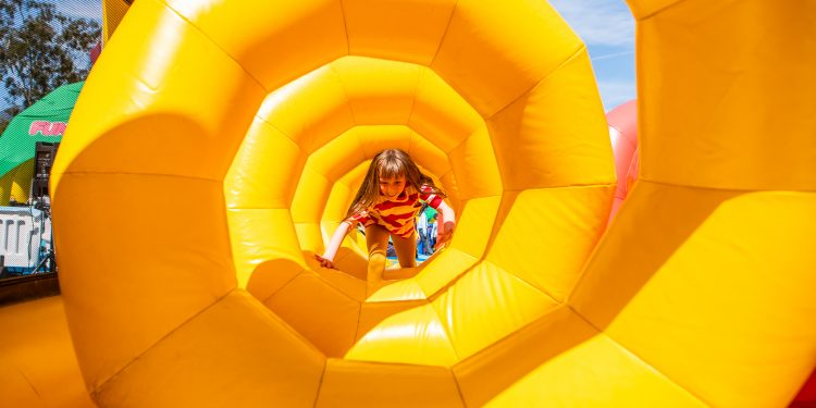 Cantabria se prepara para vivir el verano más divertido con Funbox, el parque hinchable más grande del mundo