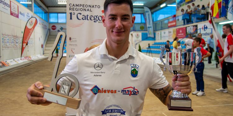 Víctor González impone su dominio y conquista su quinto Regional consecutivo de bolos