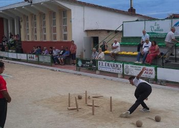 Peñacastillo y Riotuerto disputarán la final de la Copa Presidenta de bolos