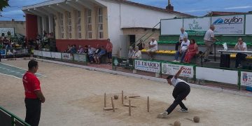 Peñacastillo y Riotuerto disputarán la final de la Copa Presidenta de bolos
