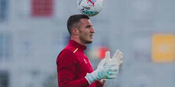 Racing y Athletic se reencuentran hoy en La Maruca para rendir homenaje a Nando Yosu