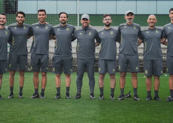 ¿Quién compone el nuevo equipo técnico del Racing ?