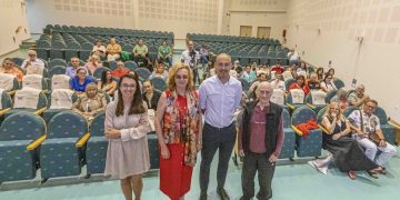 Torrelavega reafirma su compromiso con las tradiciones en el inicio del curso de folclore de la UC