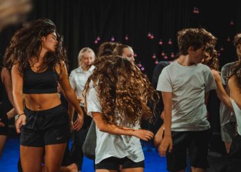 La Fábrica de Creación estrena este sábado la obra de danza comunitaria ‘Allende, La Juventud’