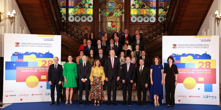 Felipe VI defiende en Santander la alianza con Estados Unidos en la apertura del Foro España–EEUU
