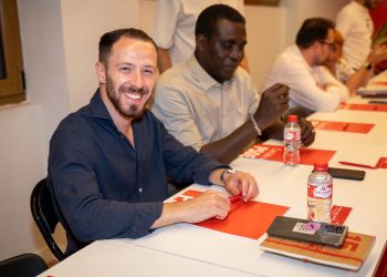 El PSOE alerta de “irregularidades graves” en la futura adjudicación del transporte sanitario en Cantabria