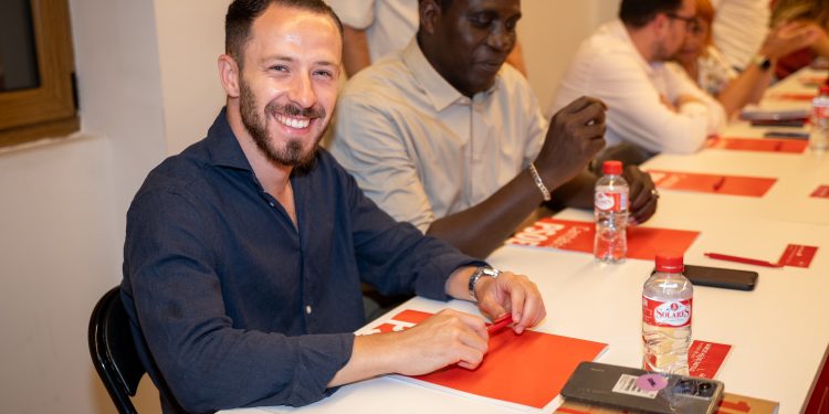 El PSOE alerta de “irregularidades graves” en la futura adjudicación del transporte sanitario en Cantabria