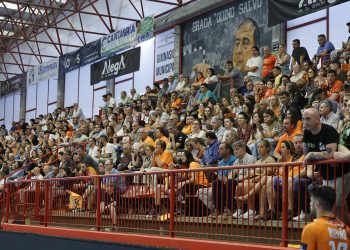 El Bathco BM Torrelavega lanza su campaña de abonados 2025 con el lema ‘Alma Naranja’