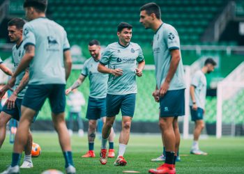 El Racing arranca la pretemporada con 27 jugadores y sin fichajes