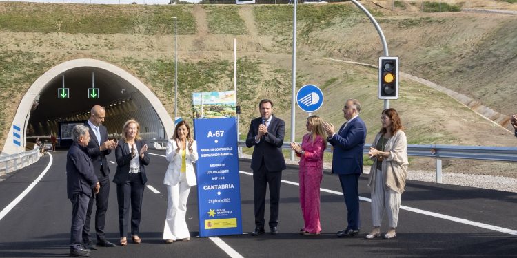 Entra en servicio el nuevo Nudo de Torrelavega tras una inversión de 160 millones que descongestionará 54.000 vehículos diarios