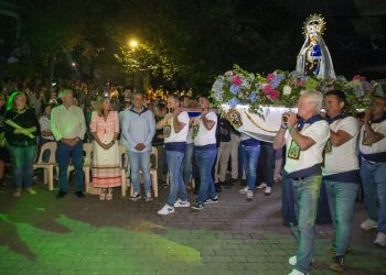 Buruaga llama a la unidad y celebra la devoción cántabra en la festividad del Carmen en Revilla de Camargo