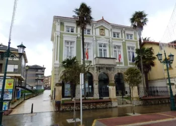 El PP rechaza el presupuesto de Suances para 2025 y acusa al alcalde de “falta de rumbo” y de aumentar la deuda municipal