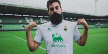 Asier Villalibre se presenta como nuevo delantero del Racing: “Es el lugar ideal para mí”