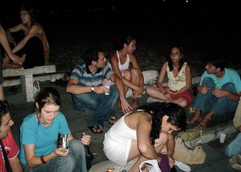 Susinos insta a la Delegación del Gobierno a frenar los botellones en playas cántabras