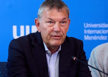 La UNRWA denuncia que 6.000 camiones con ayuda siguen bloqueados a las puertas de Gaza