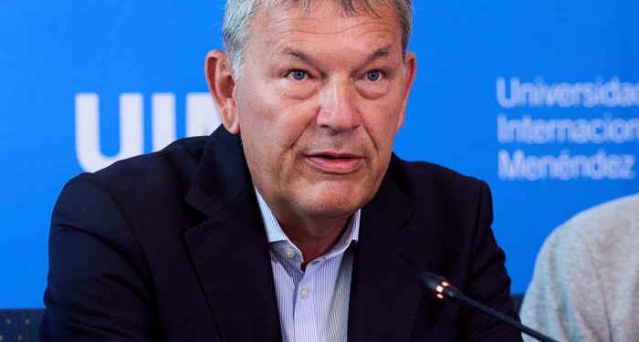 La UNRWA denuncia que 6.000 camiones con ayuda siguen bloqueados a las puertas de Gaza