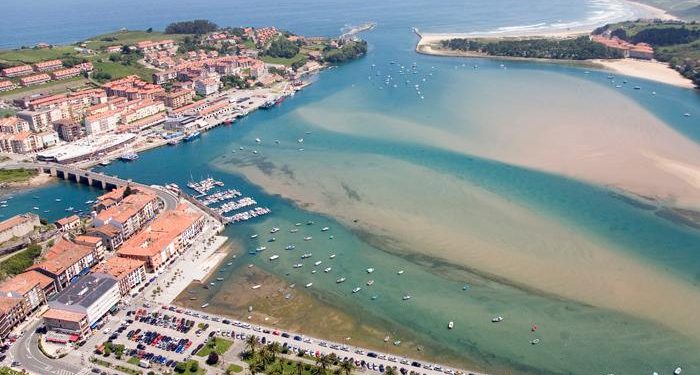 Fomento destina 1,2 millones a reforzar el dique oeste del puerto de San Vicente de la Barquera