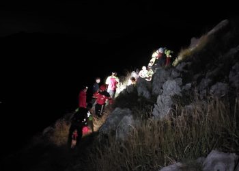 Rescatado de madrugada un joven herido durante una ruta de senderismo en Liendo