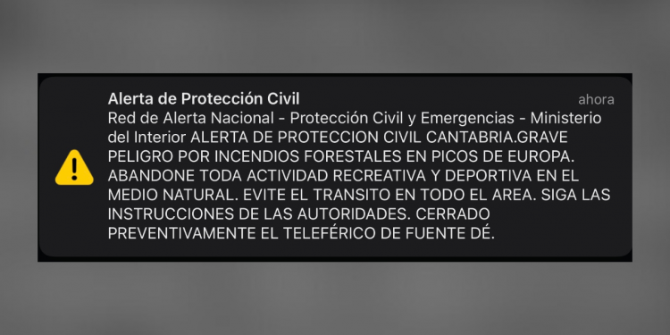 El Gobierno de Cantabria lanza un Es-Alert y cierra Fuente Dé por el grave riesgo de incendios en Picos de Europa