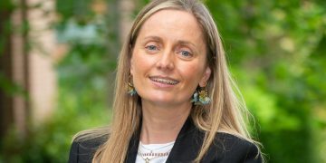 Rosa Martín cierra «con éxito» su estreno al frente de los Cursos de Verano de la UC