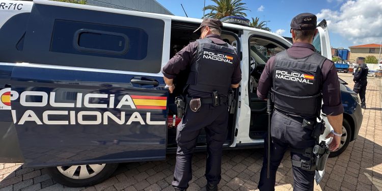 Detenido un hombre en Santander por tráfico de drogas tras una intervención en Castilla-Hermida