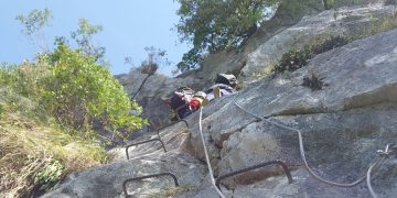 Rescatados dos madrileños en la vía ferrata del Río Calera en Ramales de la Victoria