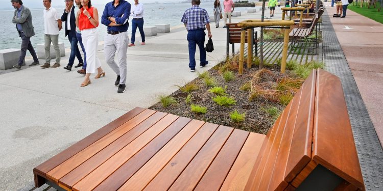 Santander estrena la primera fase del nuevo paseo marítimo entre Gamazo y Los Peligros