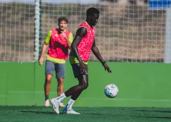 Gustavo Puerta continúa su recuperación tras lesión sufrida en Córdoba y se entrena al margen del grupo