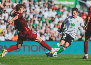 El Racing se desploma en El Sardinero y sufre su primera derrota de la temporada ante la Cultural Leonesa (2-4)