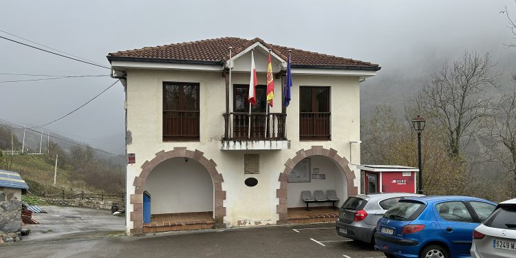 El alcalde regionalista de Tudanca, Manuel Grande, deja el cargo tras 24 años y abre una nueva etapa política en el municipio