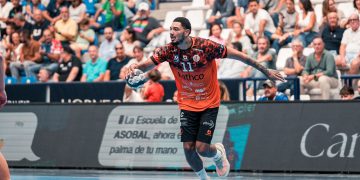 Bathco BM Torrelavega impone su dominio y suma la tercera victoria consecutiva frente a Horneo Eón Alicante (32-38)