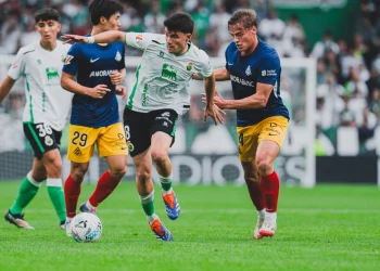 El Racing cae ante el Andorra en El Sardinero (1-2) tras un polémico penalti