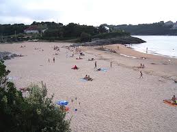 Activado un amplio dispositivo para localizar a un hombre de 70 años desaparecido en la playa de La Arena (Arnuero)
