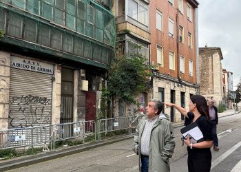 Santander inicia la demolición de los edificios 9 y 13 de la calle Alta para crear vivienda asequible